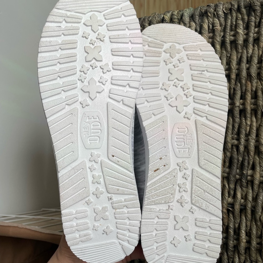 🆕 Women's Hey Dudes Gray, Slip-On Loafers, Moccasin Style Size 11 NEW - Picture 9 of 10